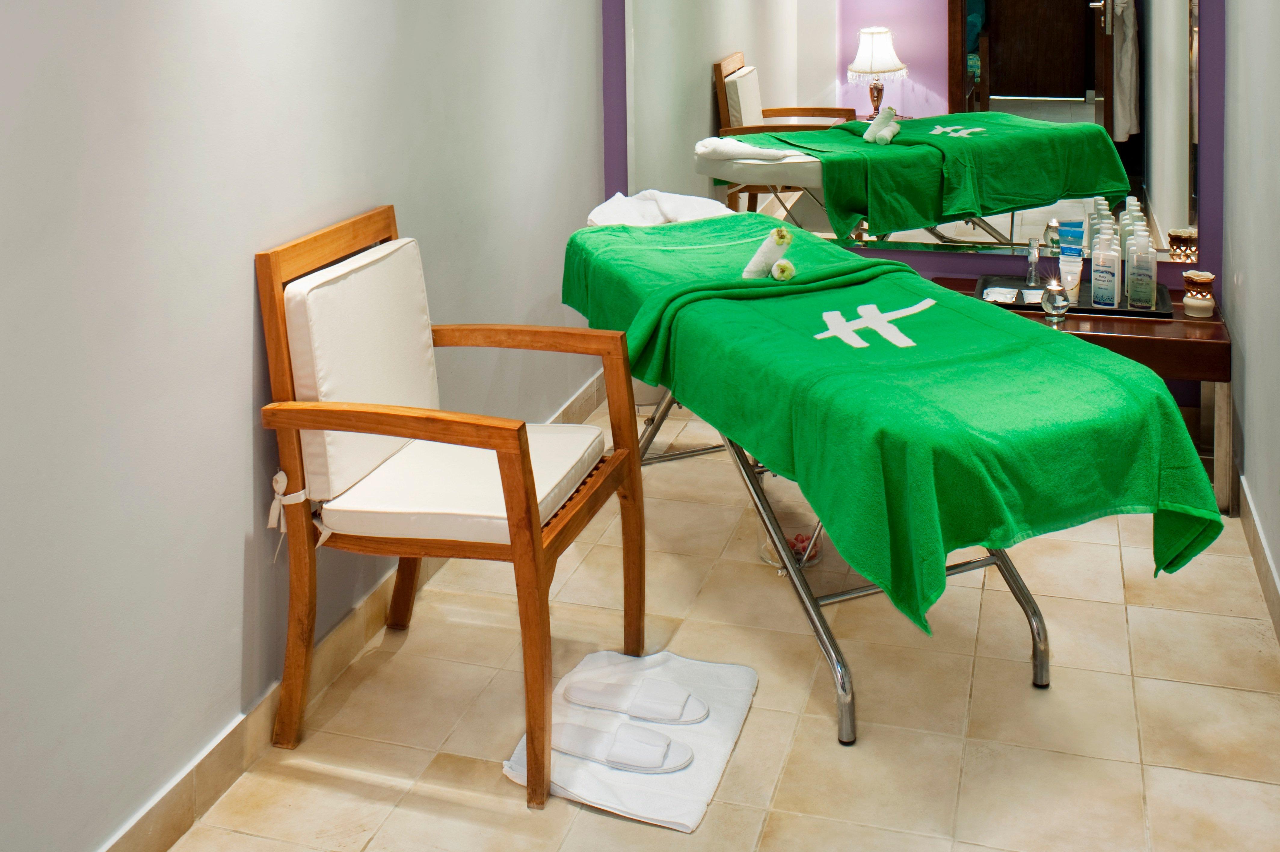 אתר נופש By Ihg ים המלח